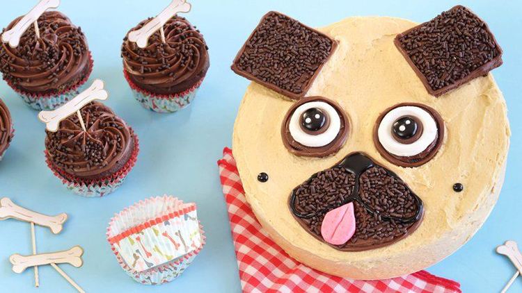 Expressive pug cake