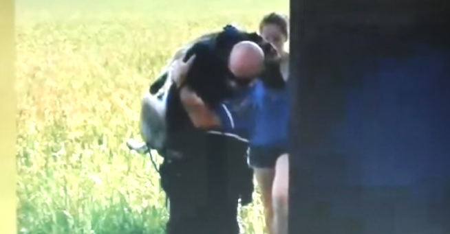 [VIDEO] What This Heroic Cop Did For This Dog Is Incredible!